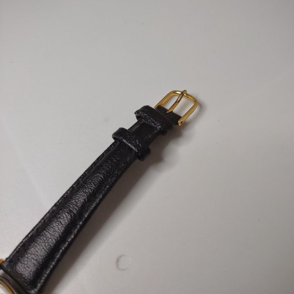 USBC Leather Band Watch - Picture 5 of 14